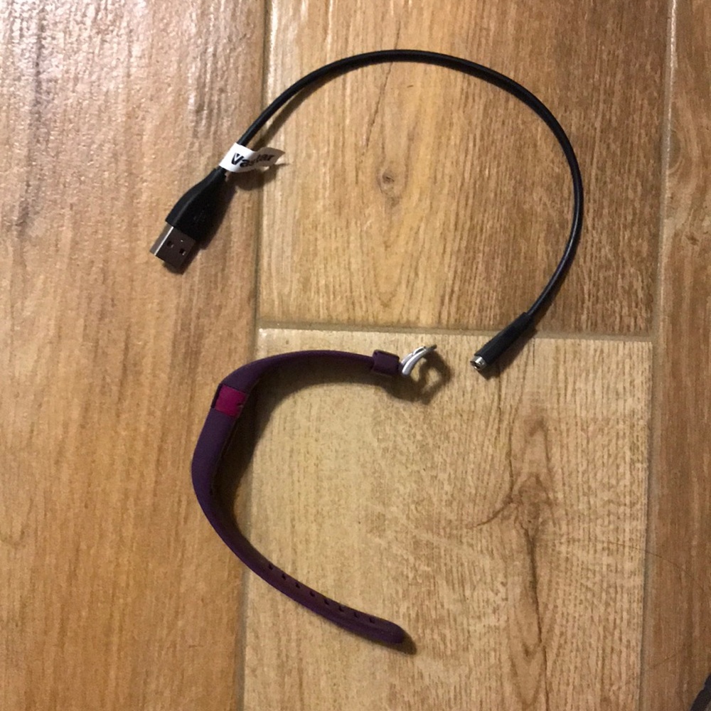 Fitbit Charge - image 3